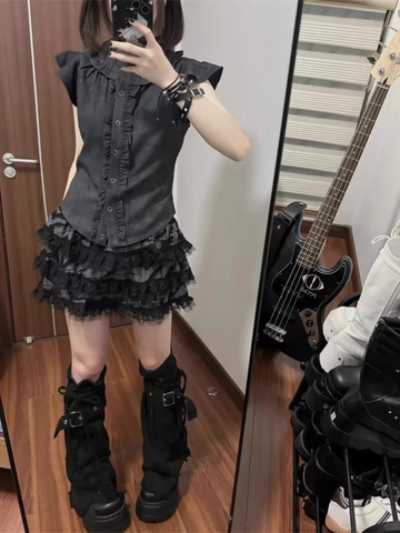 VAMPY RUFFLE TOP