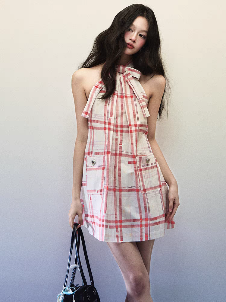 PEACHY POISE DRESS
