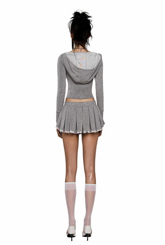 |JENNIE wears| LONG SLEEVE BOWKNOT TOP & PLEATED KNOTTED HEM SKORT LUXE SET