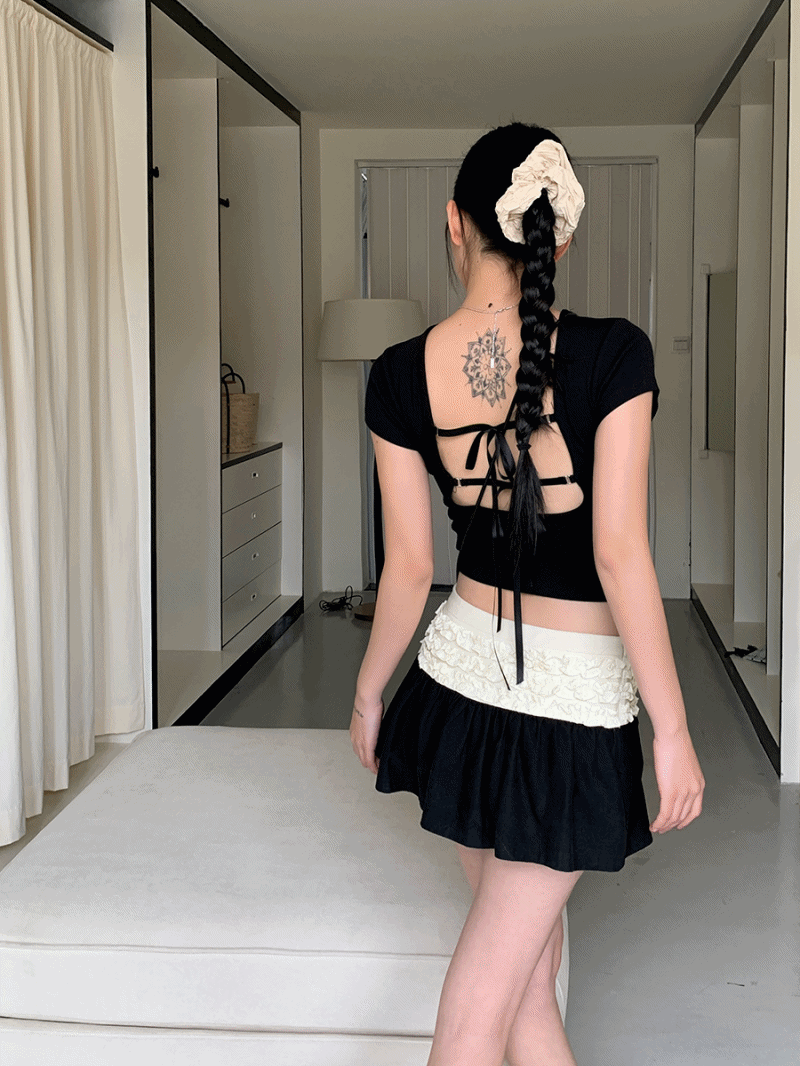 PADDED BACKSTRAP SHORT SLEEVE & PLEATED HEM SKIRT RUFFLE JULI SET