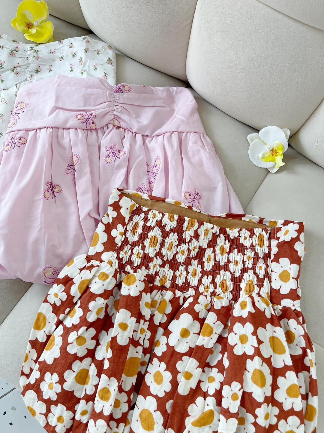 FLORAL STRAPLESS RUFFLE CROP TUBE TULIP TOP